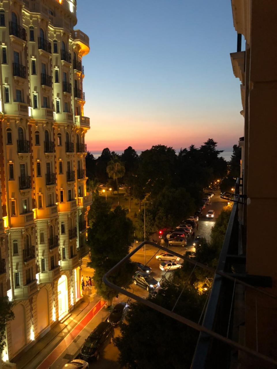 Apartment Gio บาทูมิ ภายนอก รูปภาพ